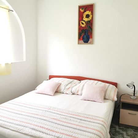 Apartmani Gabi Cesarica Zewnętrze zdjęcie
