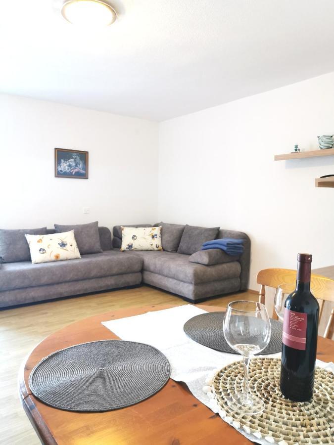 Apartmani Gabi Cesarica Zewnętrze zdjęcie