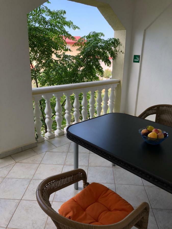 Apartmani Gabi Cesarica Zewnętrze zdjęcie