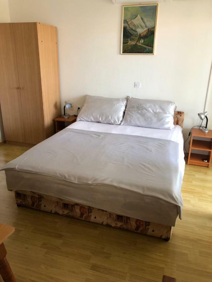 Apartmani Gabi Cesarica Zewnętrze zdjęcie