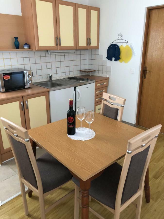 Apartmani Gabi Cesarica Zewnętrze zdjęcie